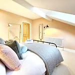 Bootham Loft Apartment
