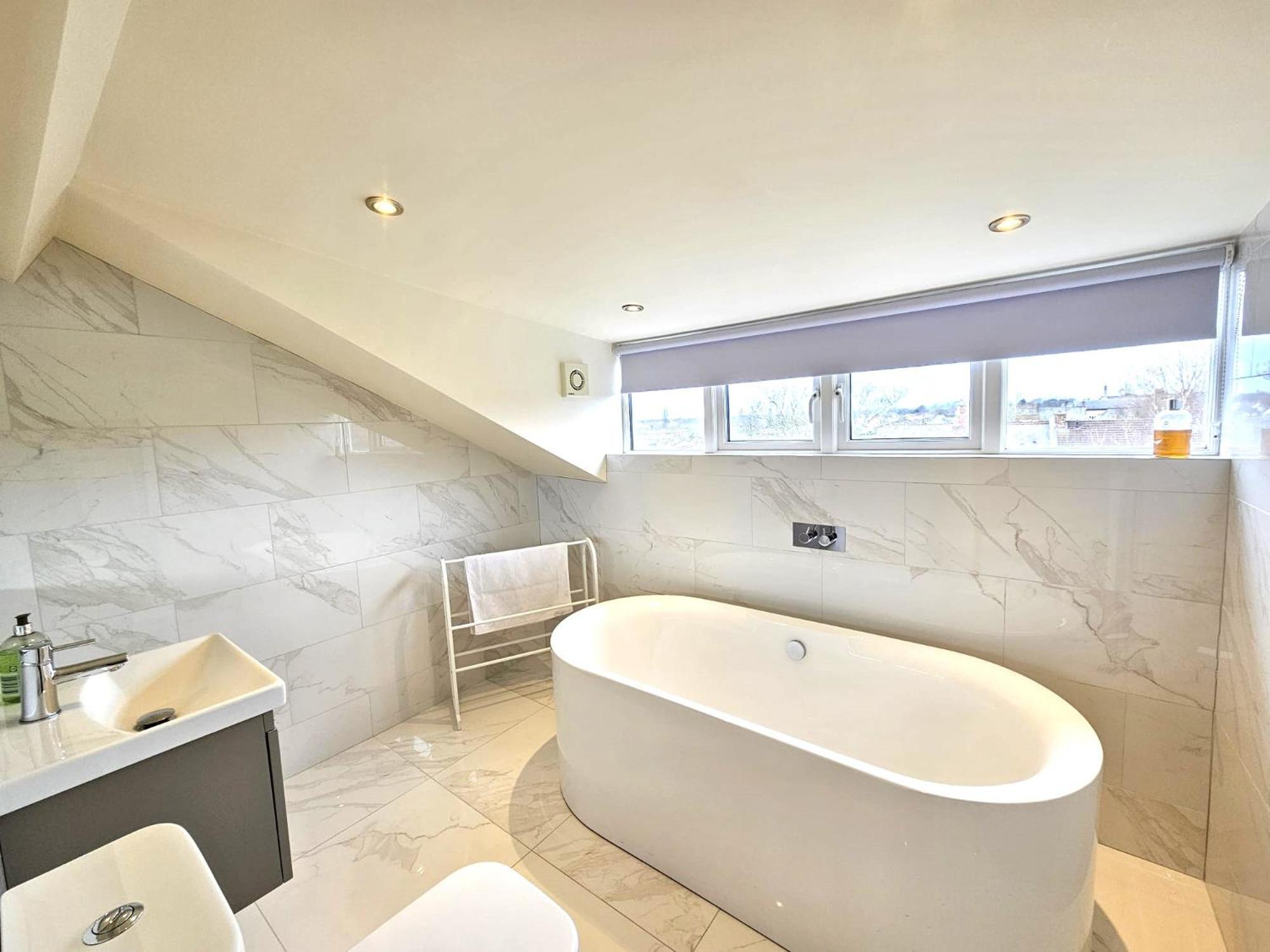 Bootham Loft Apartment *